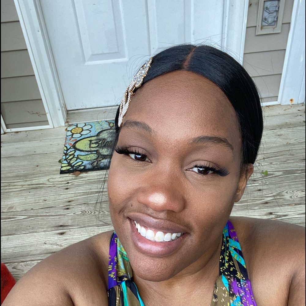 Meet your Posher, Kristen